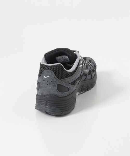 URBAN RESEARCH DOORS(アーバンリサーチドアーズ)の「NIKE P-6000 SE(スニーカー・メンズ・ANTHRACITE・26/26.5/27/27.5/28/28.5)」の9枚目の写真