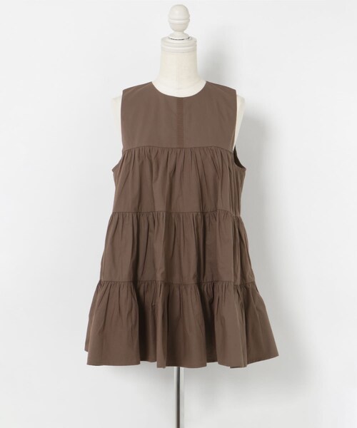 THE GOODLAND MARKET（ザグッドランドマーケット）の「FANAKA　Poplin tiered blouse（シャツ/ブラウス・レディース・024BLU/BLACK/58BRN・FREE）」の13枚目の写真