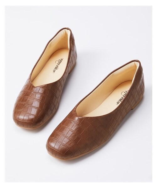 nissen（ニッセン）の「【ゆったり幅広】やわらかＶカットフラットパンプス（低反発中敷）（ワイズ４Ｅ）（パンプス・メンズ・黒(スムース)/シャンパンゴールド/シルバー/くすみパープル/くすみブルー/オーク(クロコ型押し)/黒(スエード調)/ゼブラ柄・M=23.0~23.5cm/4E/L=24.0~24.5cm/4E/LL=25.0~25.5cm/4E/3L=26.0~26.5cm/4E）」の15枚目の写真