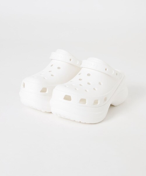 URBAN RESEARCH(アーバンリサーチ)の「クロックス CLASSIC BAE CLOG(サンダル・レディース・WHITE/BLACK・23/24/25)」の1枚目の写真