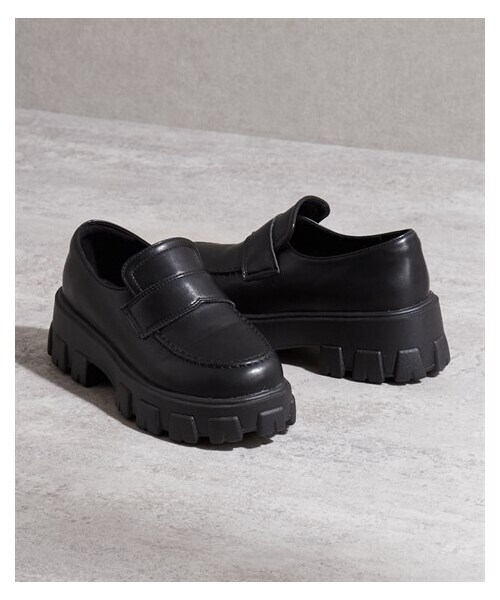 nissen（ニッセン）の「厚底ローファーシューズ（ローファー・メンズ・黒スムース/黒エナメル・S=22.5~23.0cm/M=23.0~23.5cm/L=23.5~24.0cm/LL=24.0~24.5cm）」の4枚目の写真