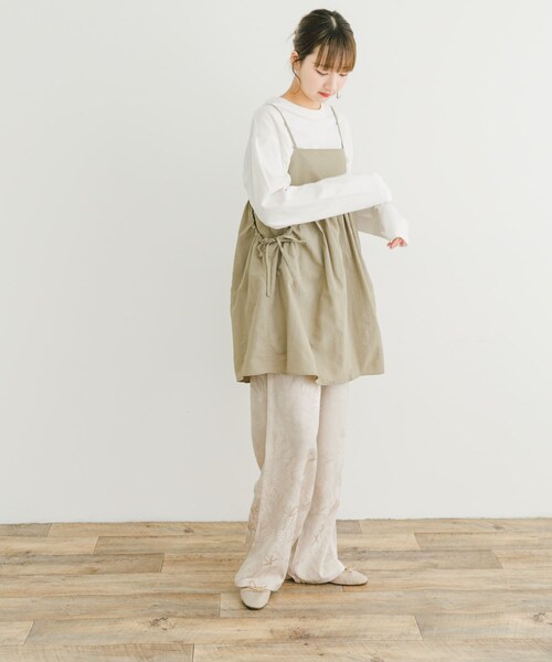 ITEMS URBANRESEARCH(アイテムズ アーバンリサーチ)の「ポケットギャザーキャミ(キャミソール・レディース・BEG/CHA・FREE)」の16枚目の写真