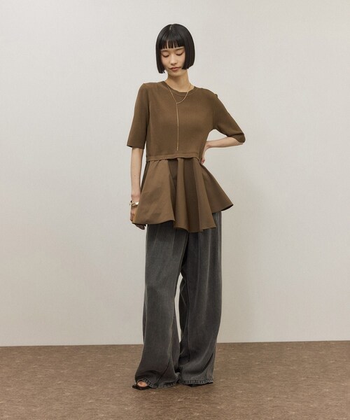 ADAM ET ROPE'(アダムエロペ)の「【サステナブル】ペプラムコンビハーフスリーブニット(ニット/セーター・レディース・ブラック/ホワイト/キャメル・36/38)」の8枚目の写真