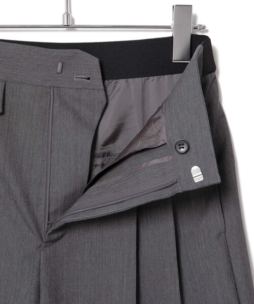 ROPE'（ロペ）の「ウールモヘヤ２タックハーフパンツ/セットアップ対応（その他パンツ・レディース・ブラック系/グレー・36/38）」の10枚目の写真