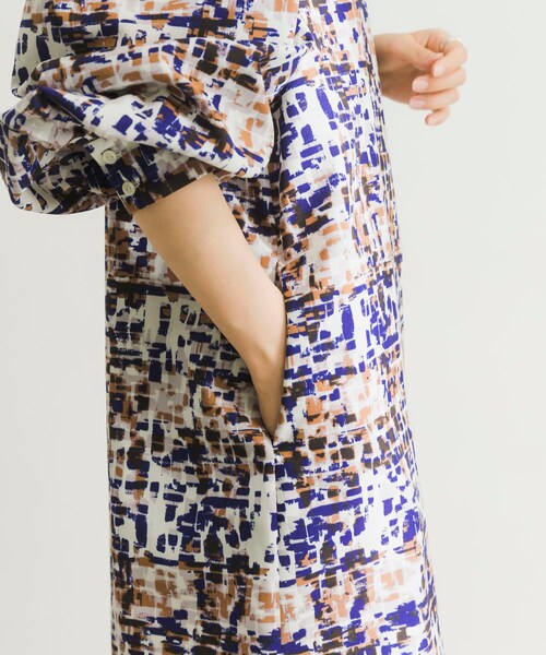 URBAN RESEARCH（アーバンリサーチ）の「アートチェック柄チュニックワンピース（チュニック・レディース・BROWN系/BLACK系・FREE）」の6枚目の写真