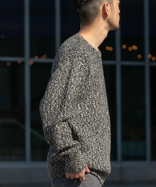 URBAN RESEARCH ROSSO（アーバンリサーチロッソ）の「『WEB限定』『XLサイズあり』スラブリブクルーネックニット（ニット/セーター・メンズ・NAVY/GRAY/BLACK/BROWN・S/M/L/XL）」の7枚目の写真