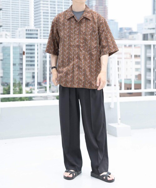 ITEMS URBANRESEARCH(アイテムズ アーバンリサーチ)の「リーフプリントオープンカラー半袖シャツ(シャツ/ブラウス・メンズ・BEG/BRN/BLK・M/L)」の8枚目の写真