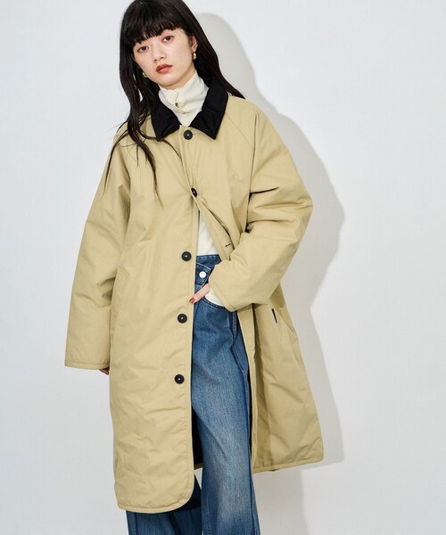 ADAM ET ROPE'(アダムエロペ)の「【LAVENHAM for ADAM ET ROPE'】別注 CHANTRY(ナイロンジャケット・レディース・ブラック/ベージュ・F)」の7枚目の写真