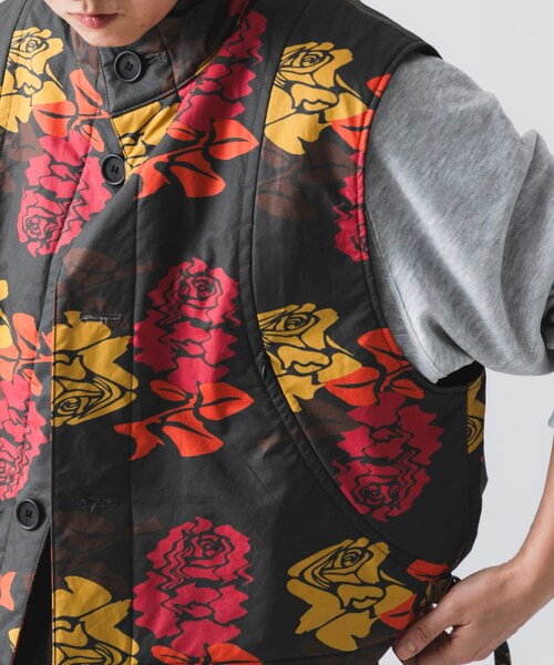 URBAN RESEARCH（アーバンリサーチ）の「COGNOMEN　W.FANTASISTA FLOWER VEST（その他アウター・メンズ・CHARCOAL/ORANGE・Free）」の5枚目の写真