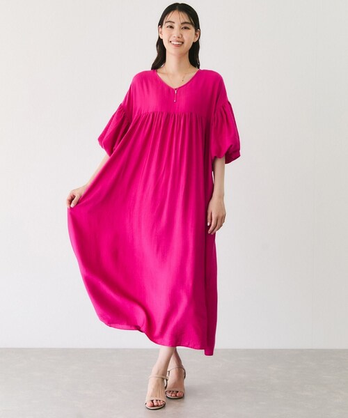 Jayro(ジャイロ)の「袖ボリュームワンピース(ワンピース・レディース・ブラック/ブルー/ピンク・F)」の16枚目の写真