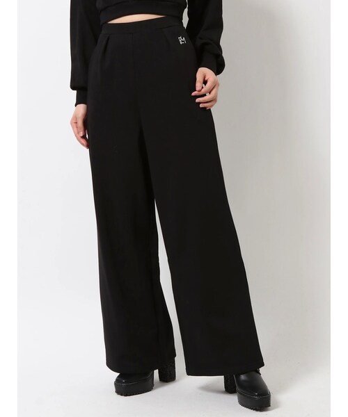 EATME（イートミー）の「タックフレアパンツ（セットアップ可能）（スウェットパンツ・レディース・アイボリー/ブラック/グリーン・F）」の3枚目の写真