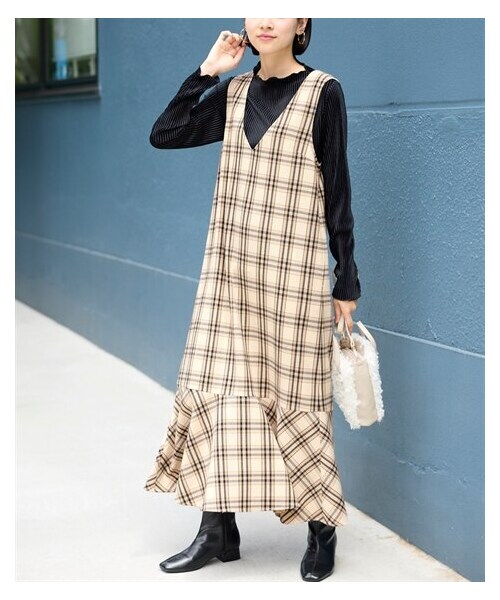 nissen（ニッセン）の「大きいサイズ 両面起毛マーメイドジャンパースカート【メルティストレッチ】（ワンピース・レディース・アイボリー系/イエロー系/ネイビー系・L/LL/3L/4L/5L/6L/8L/10L）」の11枚目の写真