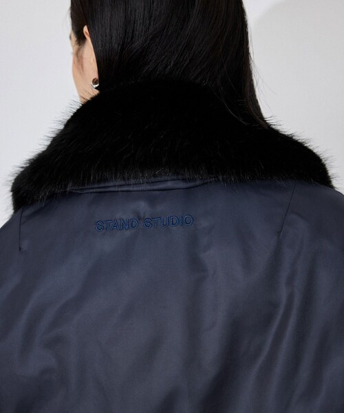 ADAM ET ROPE'(アダムエロペ)の「【STAND STUDIO(スタンド スタジオ)】Gem Jacket(MA-1・レディース・ネイビー/グリーン・36)」の6枚目の写真