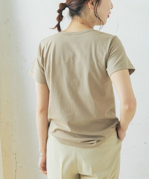 URBAN RESEARCH ROSSO（アーバンリサーチロッソ）の「GICIPI　MARMO（Tシャツ/カットソー・レディース・BIANCO/DESERTO/GIRASOLE・-）」の22枚目の写真