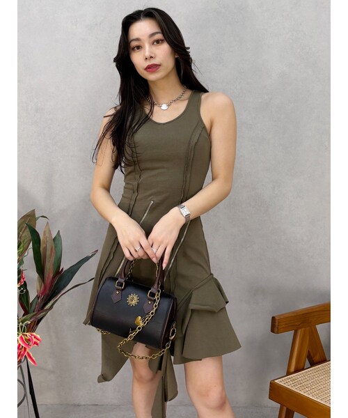 EVRIS（エヴリス）の「アシンメトリージップタンクワンピース（ワンピース・レディース・ホワイト/ブラック/カーキ・F）」の18枚目の写真