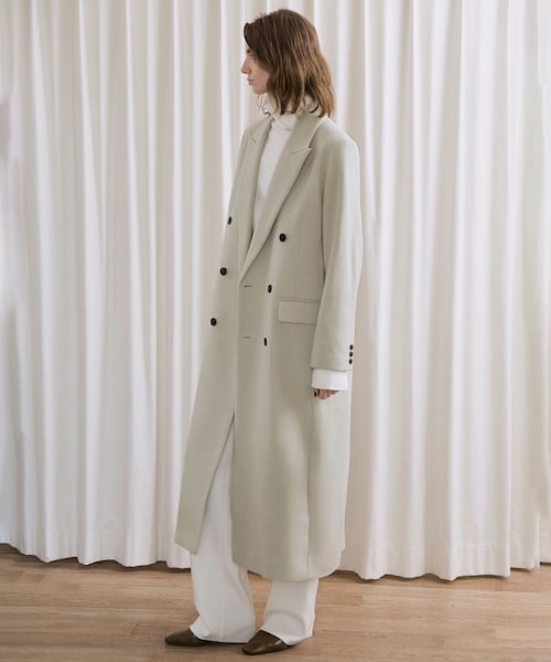 ADAM ET ROPE'（アダムエロペ）の「【EMOELLE】ピークドラペルダブルコート（チェスターコート・レディース・ブラック/ベージュ系・36/38）」の5枚目の写真