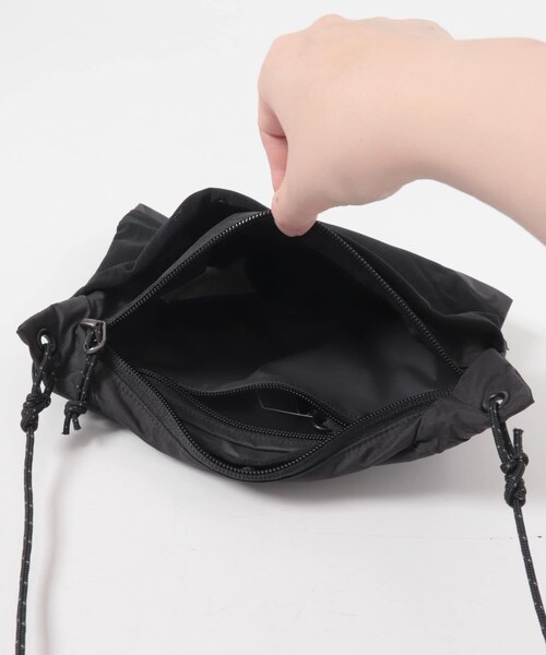 URBAN RESEARCH DOORS(アーバンリサーチドアーズ)の「patagonia TERRAVIA SACOCHE(ショルダーバッグ・メンズ・BLK/MYGR/DNBR/CNGR/GLCB・One)」の12枚目の写真
