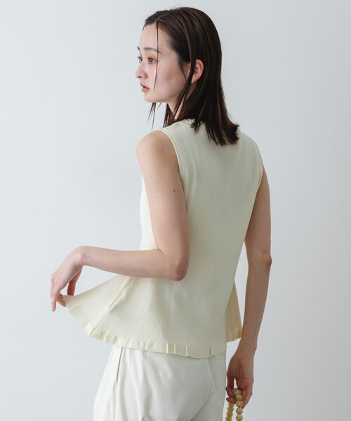 SENSE OF PLACE by URBAN RESEARCH（センスオブプレイスバイアーバンリサーチ）の「『洗濯可/毛玉防止』SKINProof抗ピルペプラムニットカーディガン（ニット/セーター・レディース・IVORY/BLACK/GRAY・One）」の7枚目の写真