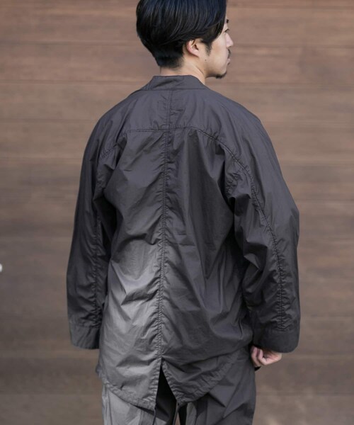 URBAN RESEARCH（アーバンリサーチ）の「コーティングタイプライターレイバーシャツ∴（ミリタリージャケット・メンズ・KHAKI/CHARCOAL・S/M/L）」の6枚目の写真