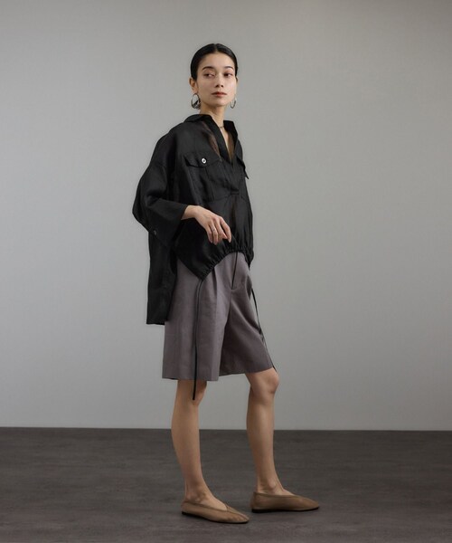 ADAM ET ROPE'（アダムエロペ）の「シアーリネンスキッパードルマンシャツ（シャツ/ブラウス・レディース・ブラック/ホワイト/ブラウン・F）」の9枚目の写真