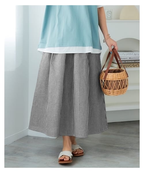 nissen（ニッセン）の「さらり涼しげ先染ギャザーロングスカート（ポケット付）＜大きいサイズ有＞（スカート・レディース・ブルー系ストライプ/ネイビー系ストライプ/黒系ギンガム・S/M/L/LL/3L/4L/5L/6L）」の7枚目の写真