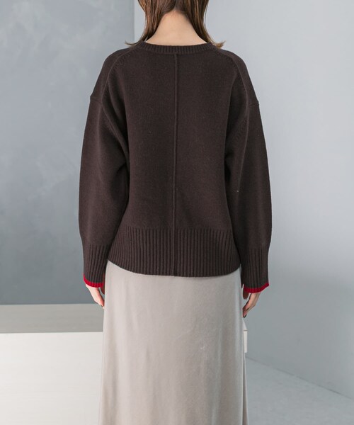 URBAN RESEARCH ROSSO（アーバンリサーチロッソ）の「『WEB/一部店舗限定』エクストラファインシームデザインニット（ニット/セーター・レディース・PEARLWHITE/LEMON/BABY PINK/LOYAL BLUE/GRAY×WH/BROWN×RED・FREE）」の21枚目の写真