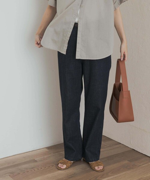 URBAN RESEARCH DOORS（アーバンリサーチドアーズ）の「『3サイズ展開』デニムワイドパンツ（デニムパンツ・レディース・INDIGO/ONE WASH・S/M/L）」の9枚目の写真