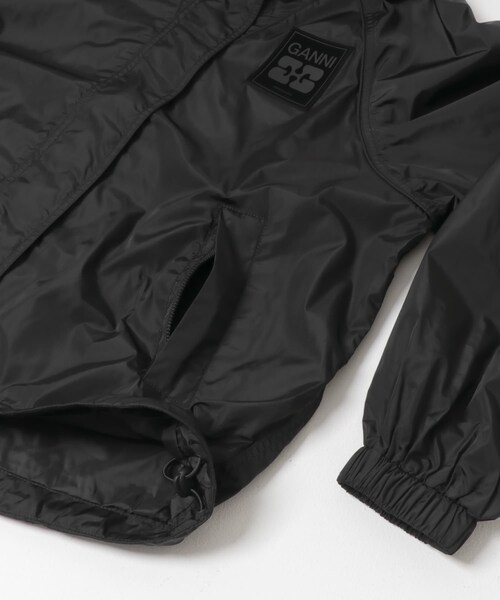 URBAN RESEARCH（アーバンリサーチ）の「GANNI　FLYWEIGHT NYLON JACKET（テーラードジャケット・レディース・BLACK・S/M）」の4枚目の写真