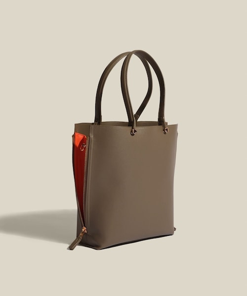 ROPE'(ロペ)の「【E'POR】Y BAG Short/通勤・軽量・新型・26SS(トートバッグ・レディース・ブラック/グレー/キナリ/ダークブラウン/モスグリーン/ネイビー/ブルー/ワイン・F)」の4枚目の写真