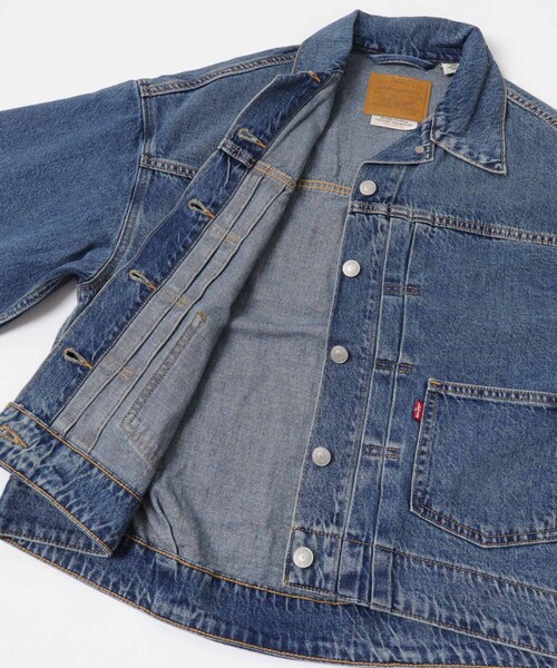 URBAN RESEARCH DOORS（アーバンリサーチドアーズ）の「Levi’s　BALLOON SLEEVE TRCKER（デニムジャケット・レディース・ライトインディゴ・S）」の5枚目の写真