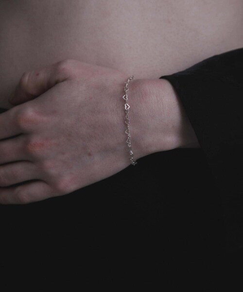 URBAN RESEARCH(アーバンリサーチ)の「decor『デコール』 Heartchain Bracelet(ブレスレット・レディース・SILVER・-)」の4枚目の写真