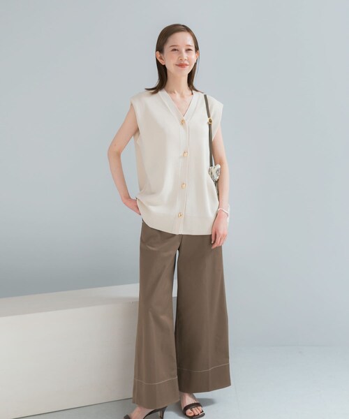 URBAN RESEARCH ROSSO（アーバンリサーチロッソ）の「ショルダータックニットベスト（ベスト・レディース・DARK BROWN/IVORY・Free）」の9枚目の写真
