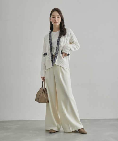 ROPE'（ロペ）の「【一部店舗限定】【LINTON TWEED】カシミヤブレンドケーブルカーディガン（カーディガン/ボレロ・レディース・オフホワイト/ネイビー系・F）」の13枚目の写真