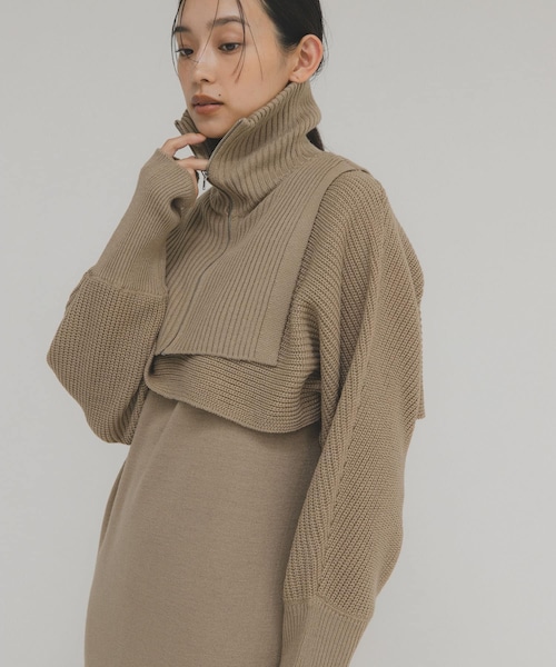 KBF（ケイビーエフ）の「ハーフZIPレイヤードニットワンピース（ワンピース・レディース・BEIGE/CHARCOAL・One）」の3枚目の写真