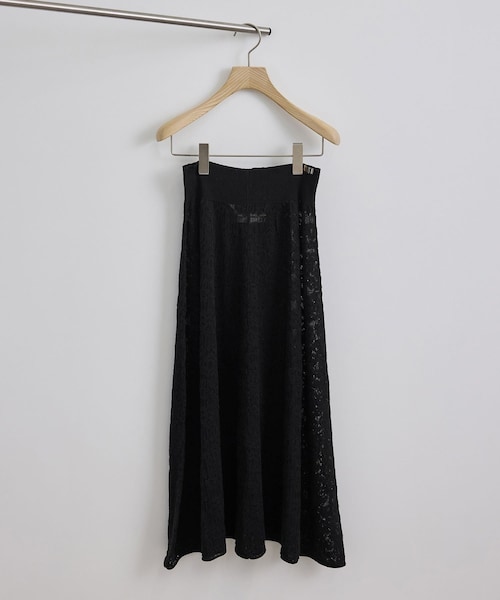 ADAM ET ROPE'(アダムエロペ)の「【extreme cashmere(エクストリーム・カシミア)】kelly ニットスカート(スカート・レディース・ブラック/ホワイト・F)」の2枚目の写真