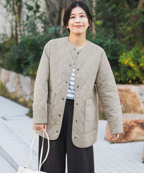 URBAN RESEARCH DOORS（アーバンリサーチドアーズ）の「『撥水』カポックキルトミドルジャケット（その他アウター・レディース・IVORY/GREIGE/BLACK・Free）」の3枚目の写真