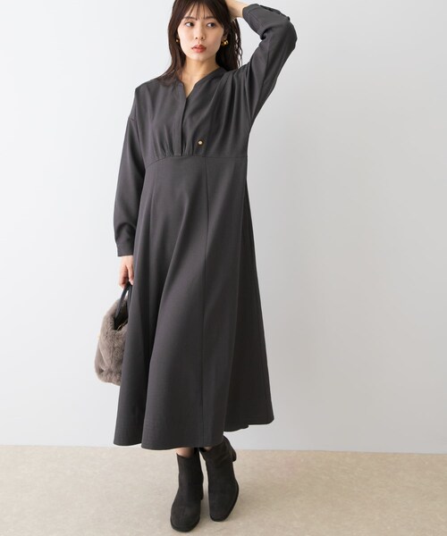 URBAN RESEARCH ROSSO（アーバンリサーチロッソ）の「『UR TECH SMOOTHLUXE』F by ROSSO　キーネックワンピース（ワンピース・レディース・BEIGE/C/GRAY/BLACK・36/38）」の18枚目の写真
