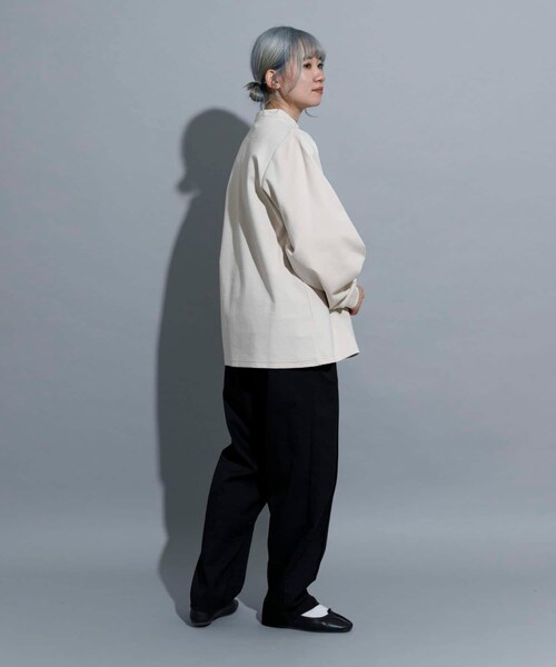 THE GOODLAND MARKET（ザグッドランドマーケット）の「『別注』MIDIUMISOLID×TGM　Recycled polyester PULLOVER（Tシャツ/カットソー・レディース・L.Beige/C.Gray/BLACK・one）」の22枚目の写真