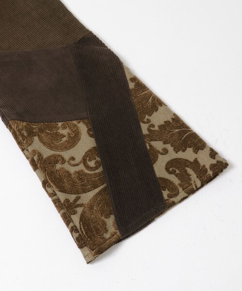 THE GOODLAND MARKET（ザグッドランドマーケット）の「77circa　make gobelin cutback hem flare corduroy trousers（その他パンツ・レディース・brown1/brown2/brown3・30）」の12枚目の写真