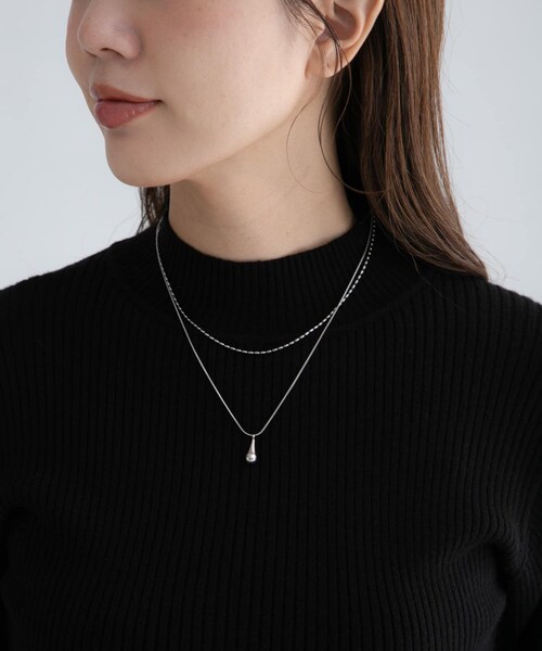 URBAN RESEARCH Sonny Label（アーバンリサーチサニーレーベル）の「ステンレス二連ドロップネックレス（ネックレス・レディース・シルバー/ゴールド・One）」の4枚目の写真