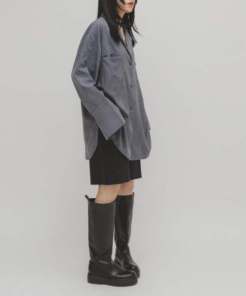 KBF（ケイビーエフ）の「ピーチスキンBIGシャツ（シャツ/ブラウス・レディース・IVORY/BLUE GRAY/CHARCOAL・One）」の15枚目の写真