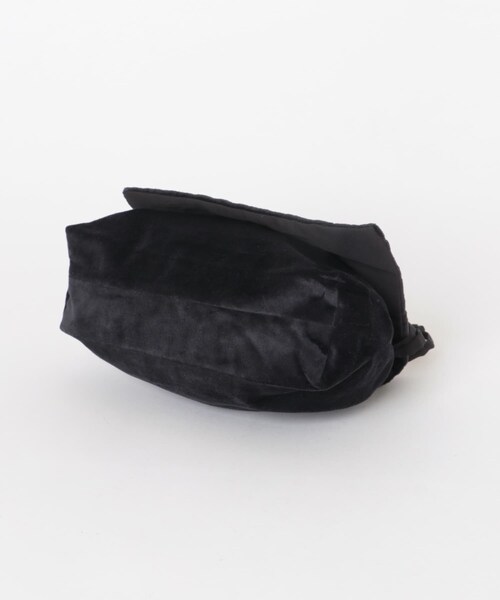 かぐれ(カグレ)の「Khadi&co VELVET FLAP Shoulder Bag(ショルダーバッグ・レディース・BK・Free)」の6枚目の写真