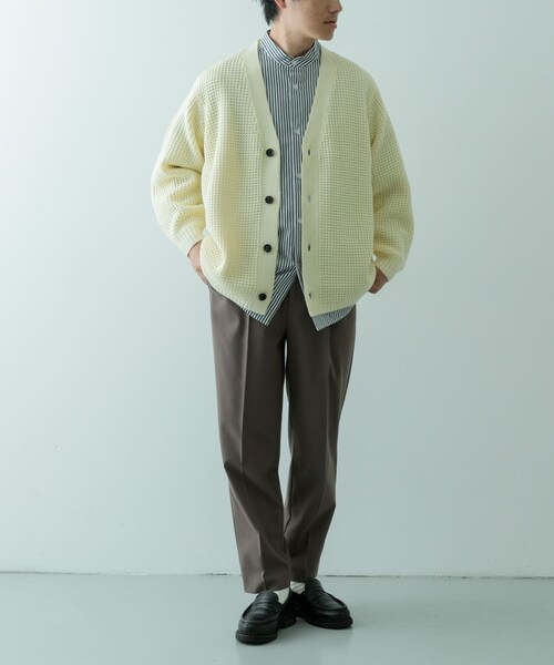ITEMS URBANRESEARCH(アイテムズ アーバンリサーチ)の「ワッフル編み Vネックニットカーディガン(カーディガン/ボレロ・メンズ・MOC/OFF/BLK/CHA/OLV・S/M/L)」の10枚目の写真