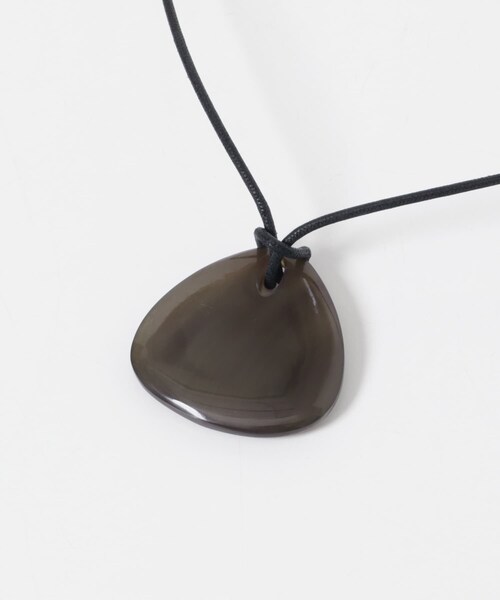 URBAN RESEARCH DOORS（アーバンリサーチドアーズ）の「バッファローコードネックレス（ネックレス・レディース・BROWN/NATURAL・One）」の3枚目の写真