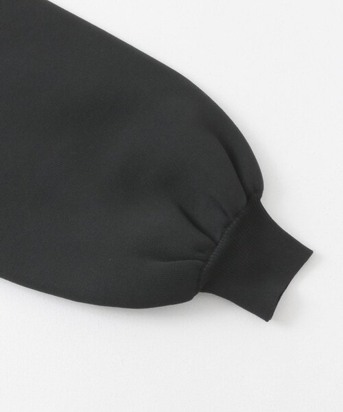 URBAN RESEARCH ROSSO（アーバンリサーチロッソ）の「ELENDEEK　FORM SLEEVE OVER KNIT（ニット/セーター・レディース・YLW/OWHT/BLACK/PPL・FREE）」の17枚目の写真