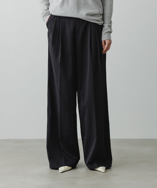 ADAM ET ROPE'（アダムエロペ）の「【EMOELLE】バイカラードレスパンツ（その他パンツ・レディース・ブラック/キナリ/ブルー系/オフホワイト/ブラウン/キャメル系/ベージュ系/グリーン系/ブラック系/カーキ系/ピンク系・34/36/38）」の8枚目の写真