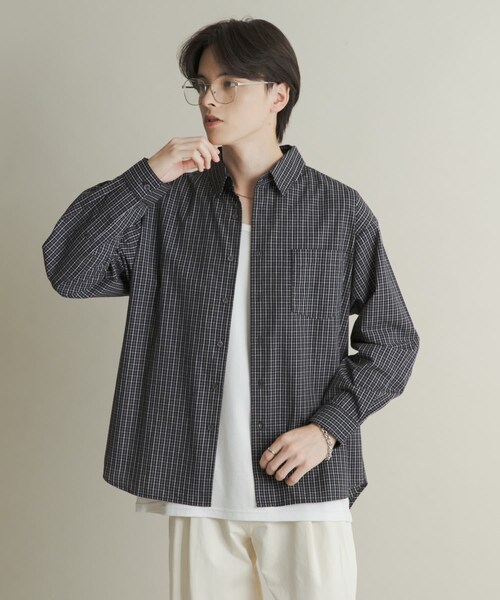 SENSE OF PLACE by URBAN RESEARCH(センスオブプレイスバイアーバンリサーチ)の「マイクログラフチェックロングスリーブシャツ(シャツ/ブラウス・メンズ・WHT×BLK/BLK×WHT/D.PPL×WHT・M/L)」の4枚目の写真
