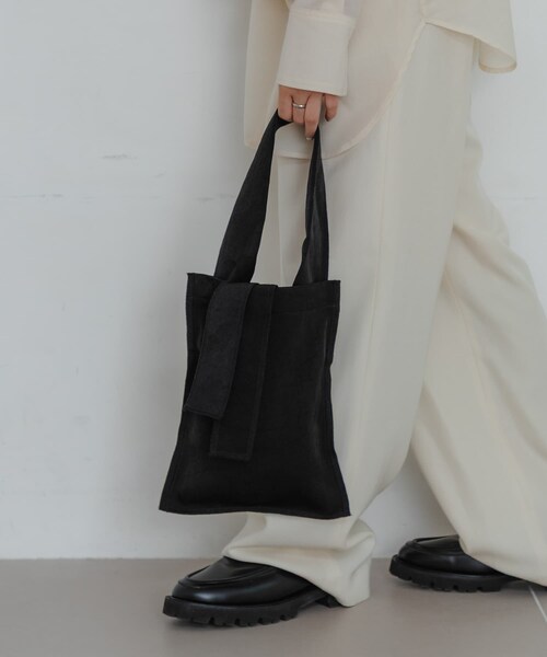 URBAN RESEARCH（アーバンリサーチ）の「『一部別注カラー』ITTI　MARY INSIDE OUT TOTE- S（トートバッグ・レディース・BLACK/RED/別注CURRY・-）」の10枚目の写真