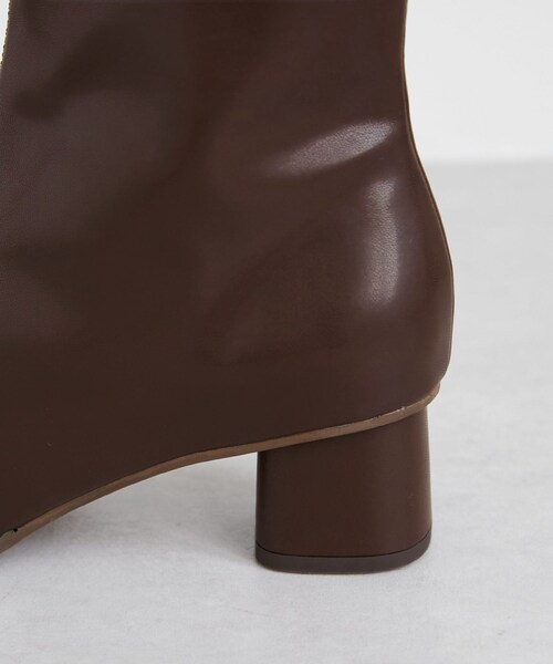 ROPE' PICNIC(ロペピクニック)の「ラインリフトベーシックブーツ(ブーツ・レディース・ブラック/ダークブラウン系・23.0/23.5/24.0/24.5)」の16枚目の写真