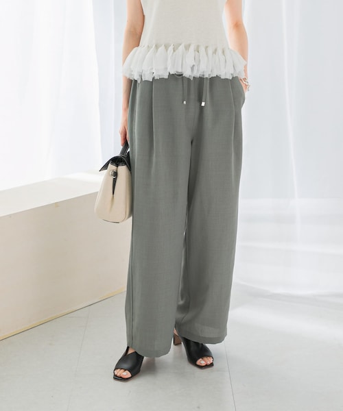 URBAN RESEARCH ROSSO（アーバンリサーチロッソ）の「『UR TECH DRYLUXE』イージードロストパンツ（その他パンツ・レディース・lightkhaki/darkbrown・36/38）」の2枚目の写真